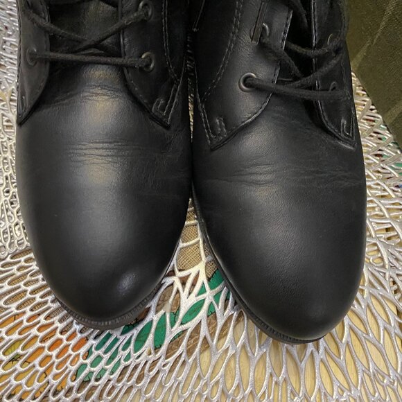 Naturalizer Leather Lace tie up Booties-sz 8M - Picture 9 of 10